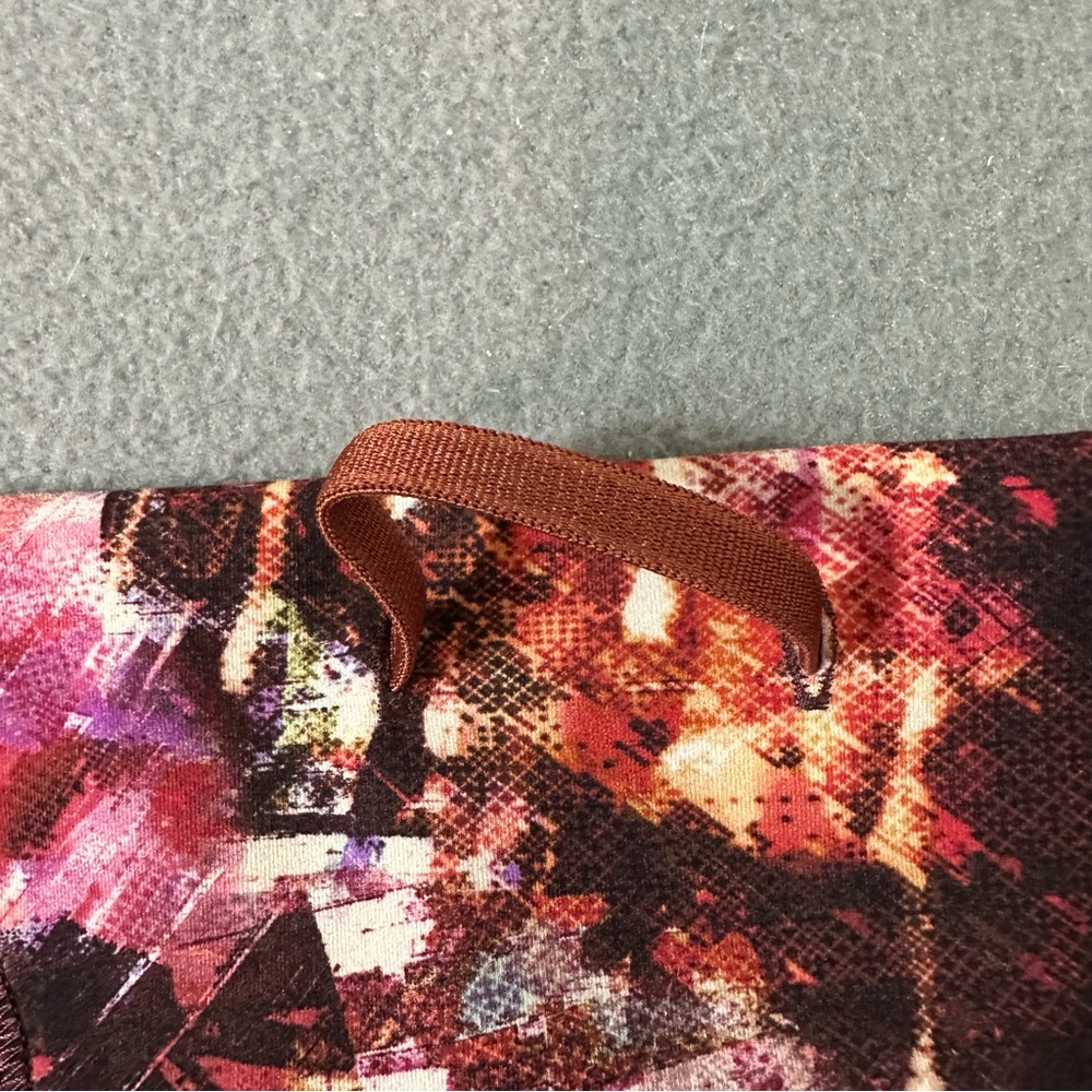 Lululemon Leggings Women’s 8 - Picture 5 of 9